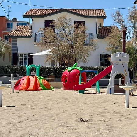 Villa Dolcevita Bellaria-Igea Marina Exterior foto